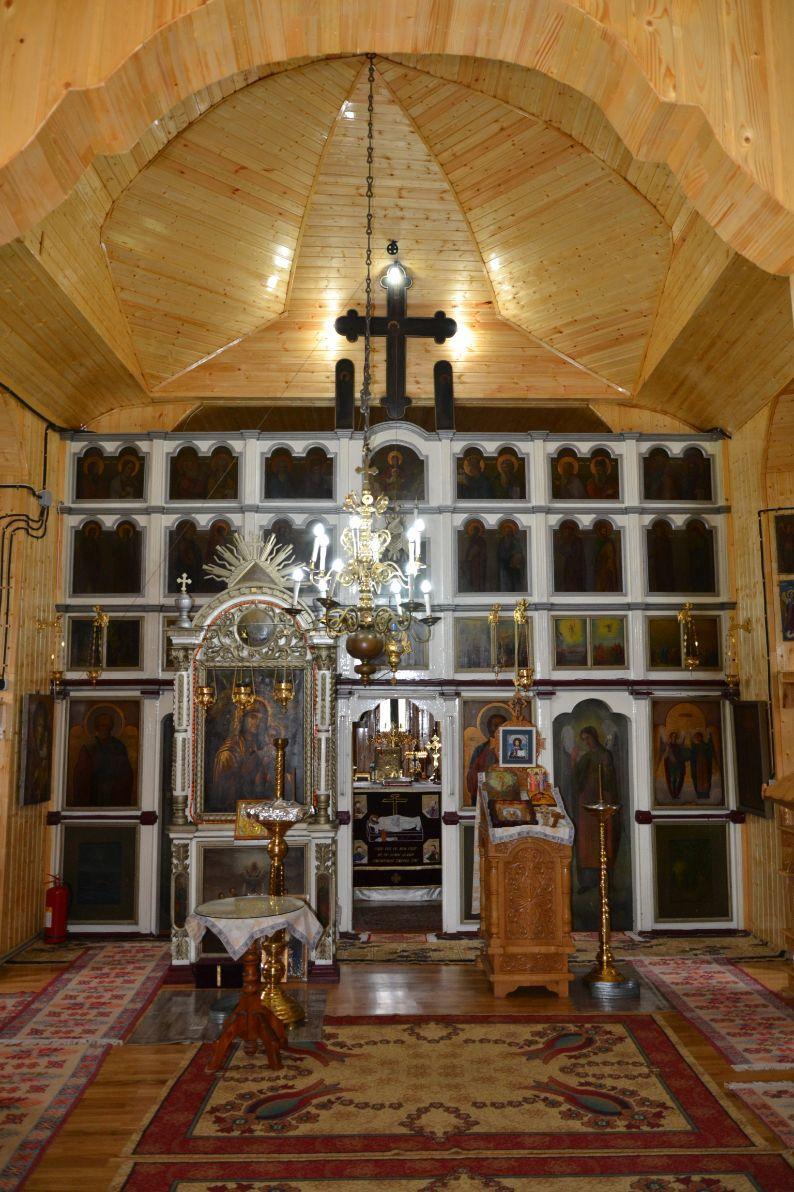 Catapeteasma bisericii din Parohia Gura Vaii Vale